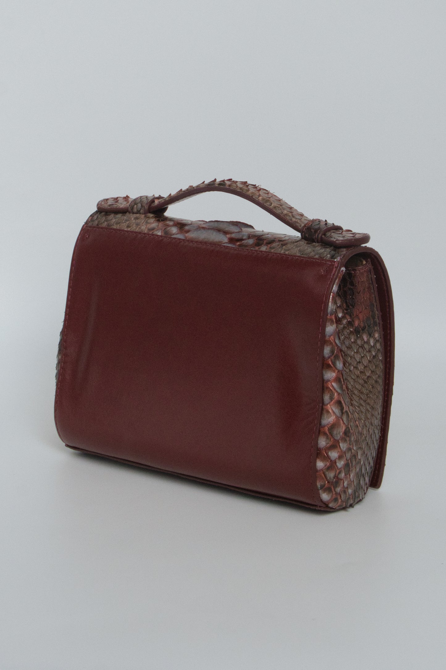 Bolsa Larissa | Couro de Python Artesanal | Marrom e Bordô