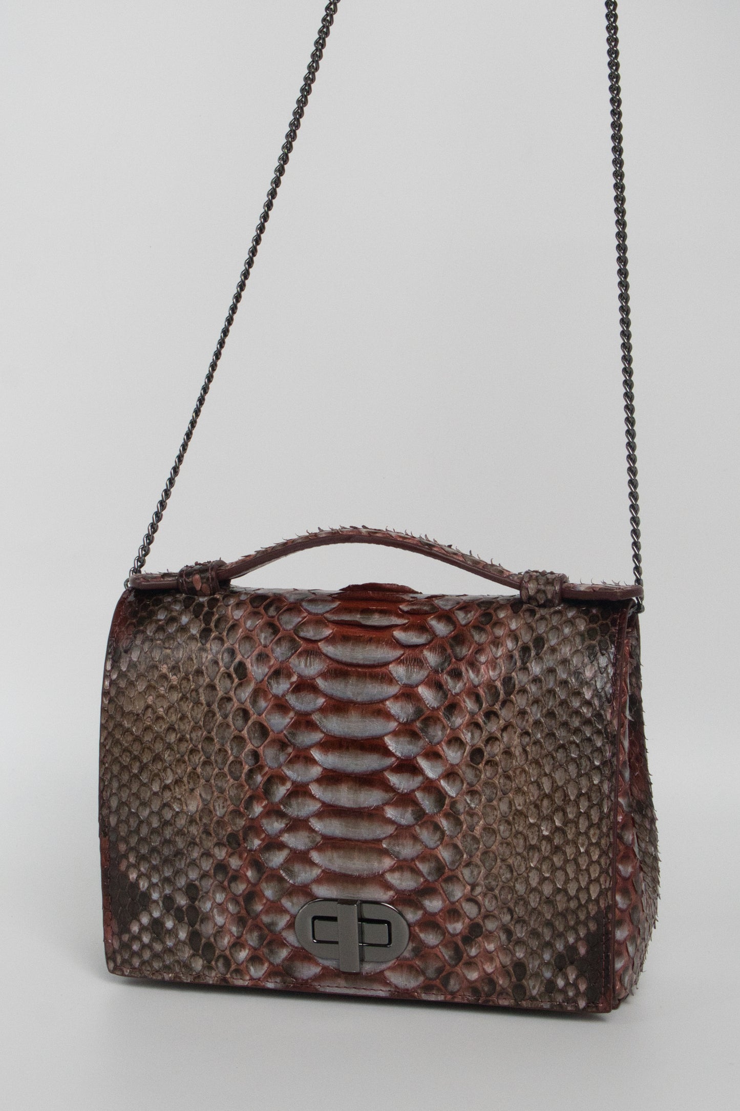 Bolsa Larissa | Couro de Python Artesanal | Marrom e Bordô