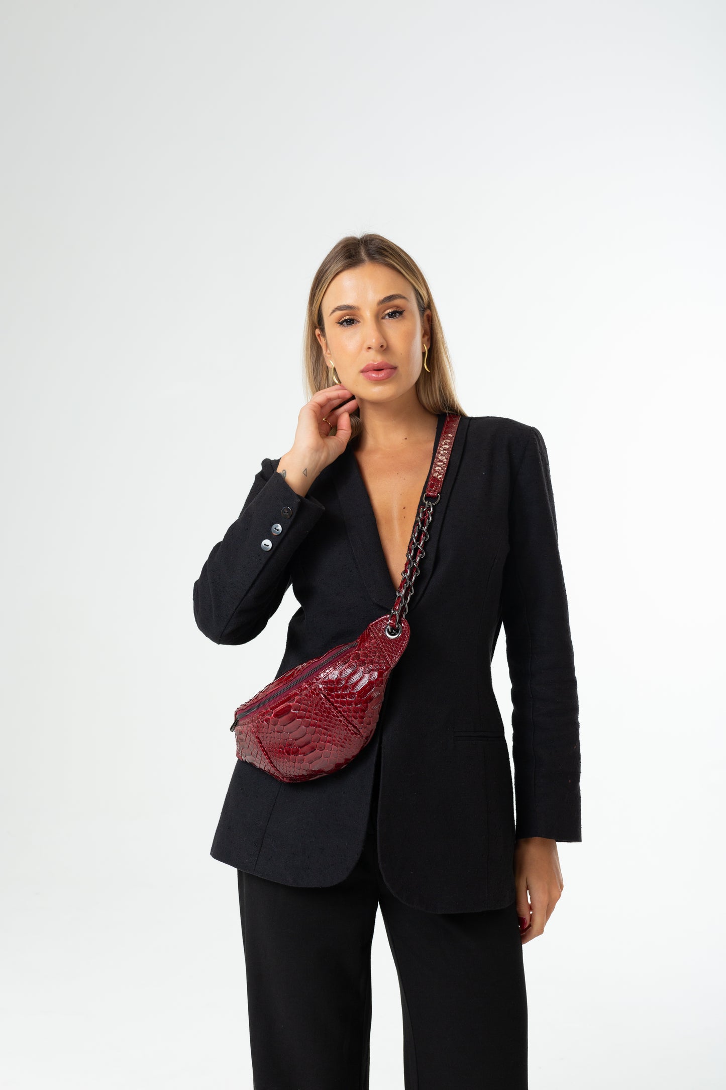 Pochete Lu | Couro de Python | Vermelha | Ferragem Grafite