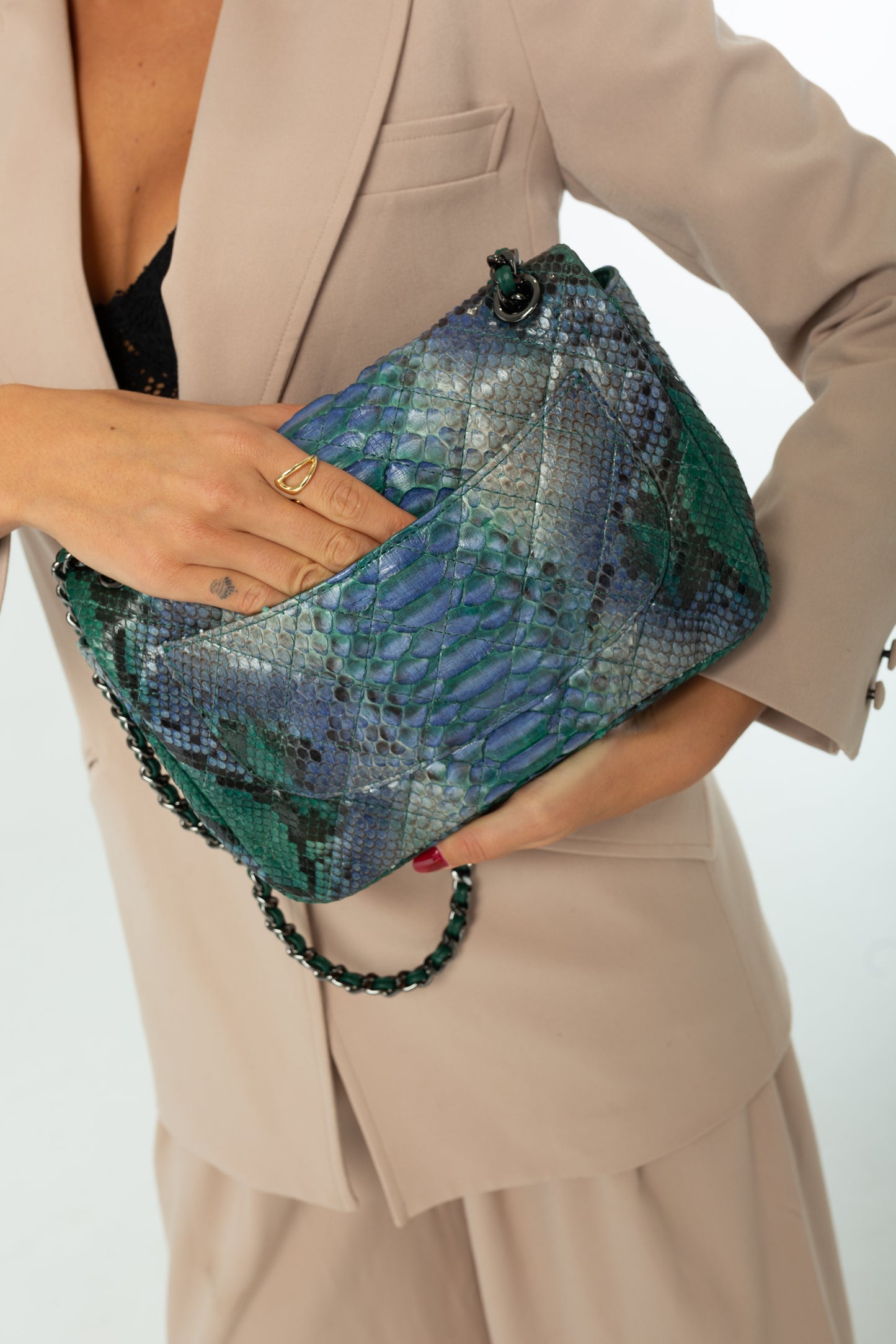 Bolsa Gabi M | Couro de Python Artesanal | Verde