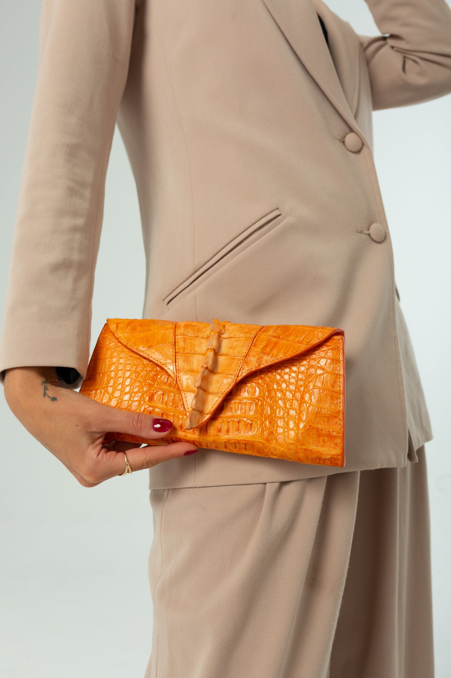 Clutch Clara | Couro de Jacaré | Laranja