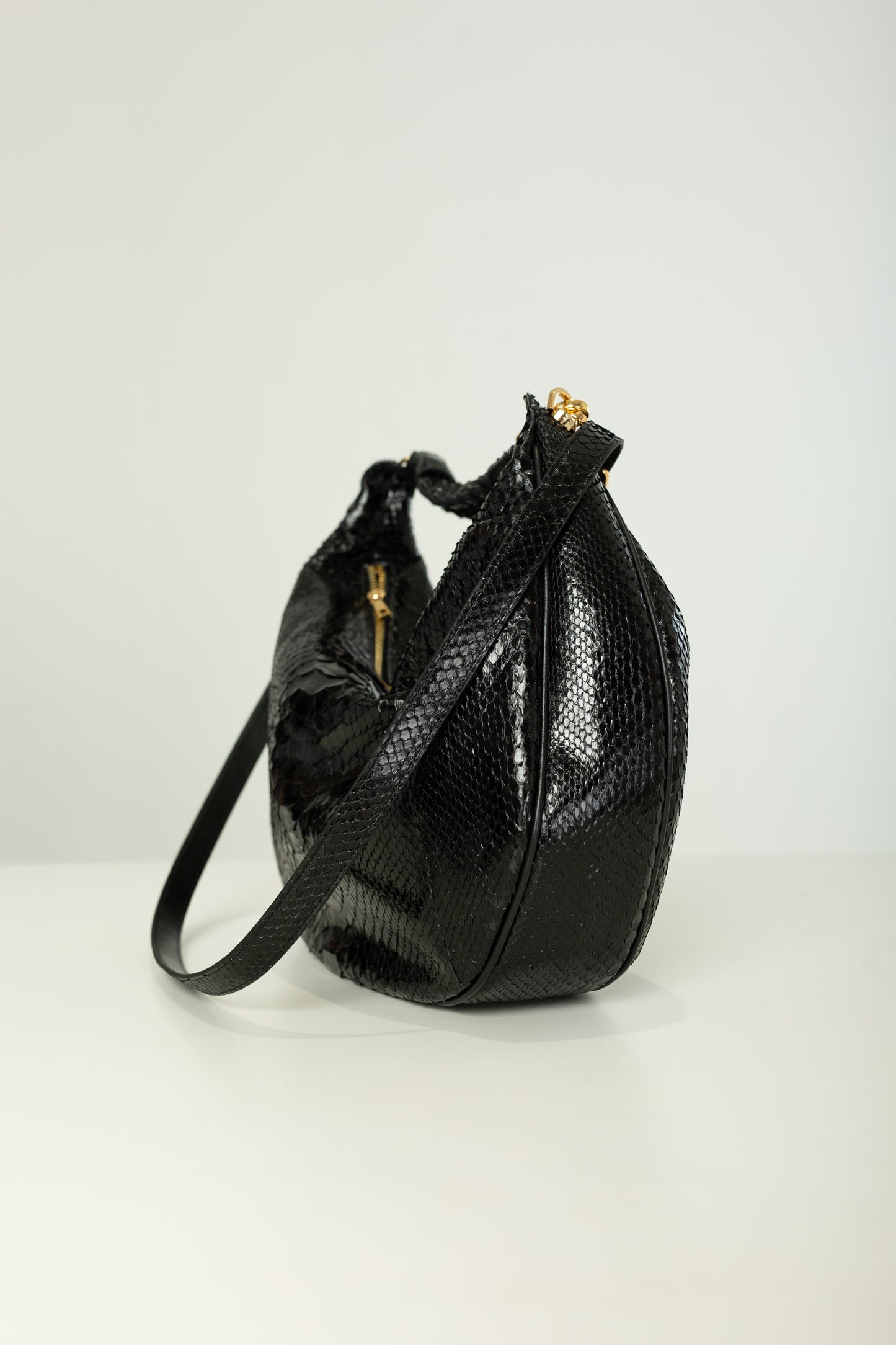 Bolsa Marcela M | Couro de Python | Preta