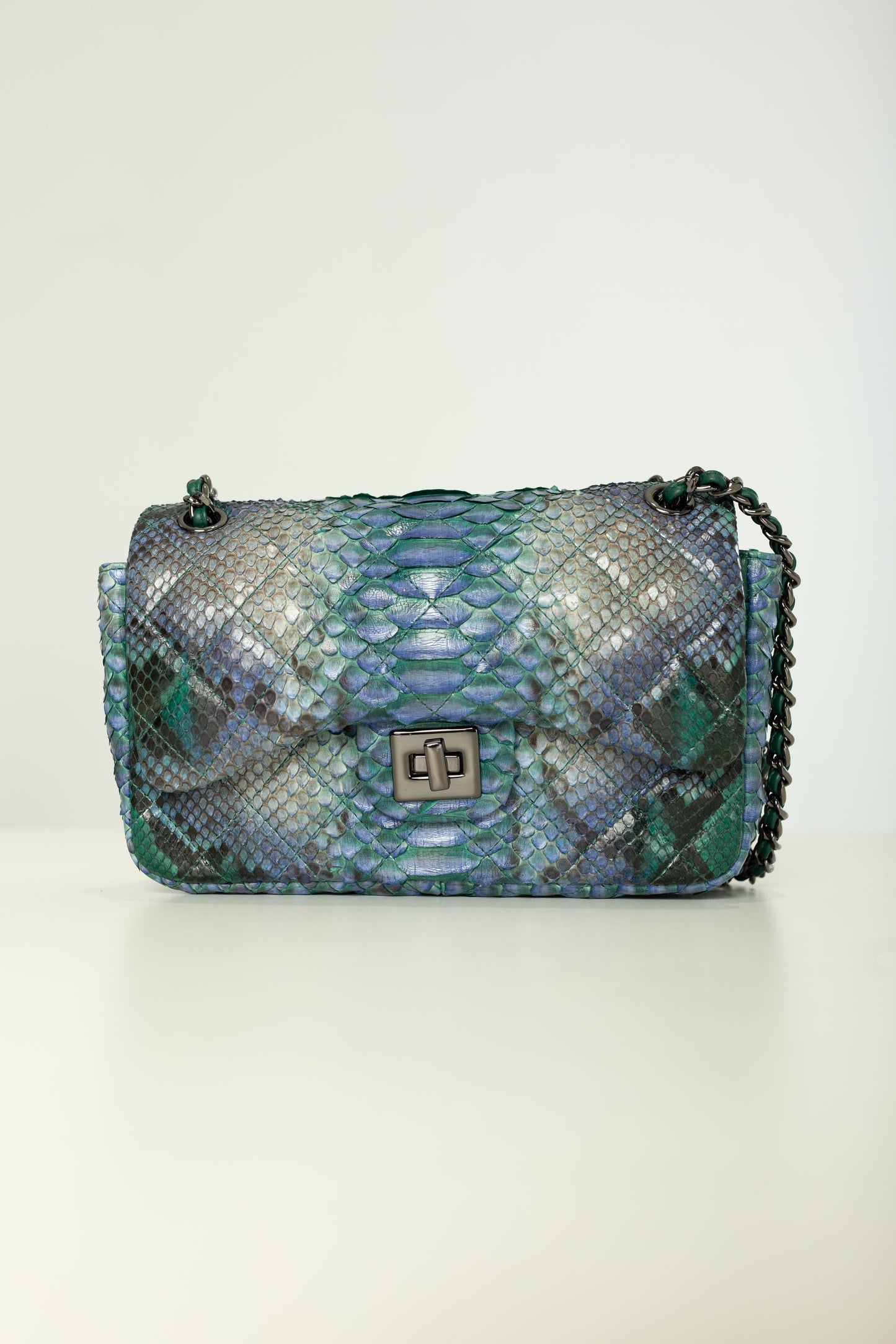 Bolsa Gabi M | Couro de Python Artesanal | Verde
