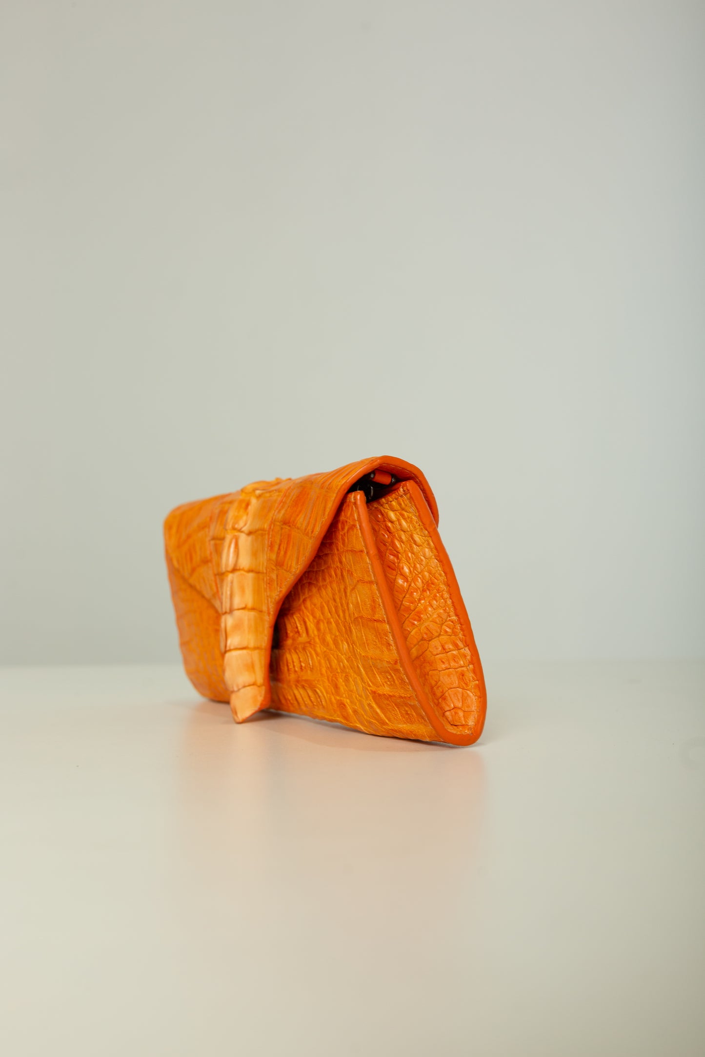Clutch Clara | Couro de Jacaré | Laranja