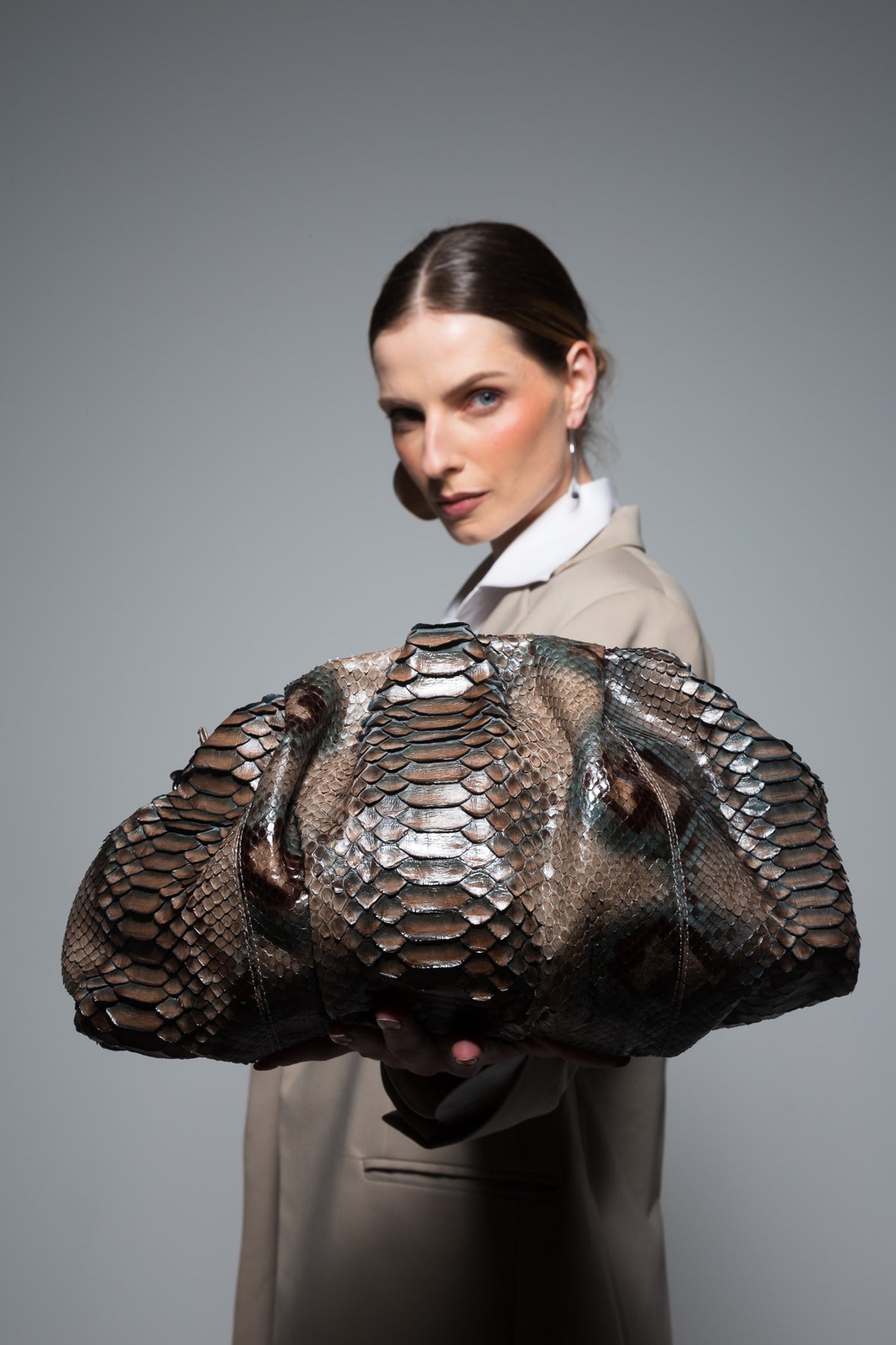 Bolsa Tanara | Couro de Python | Verde e Marrom