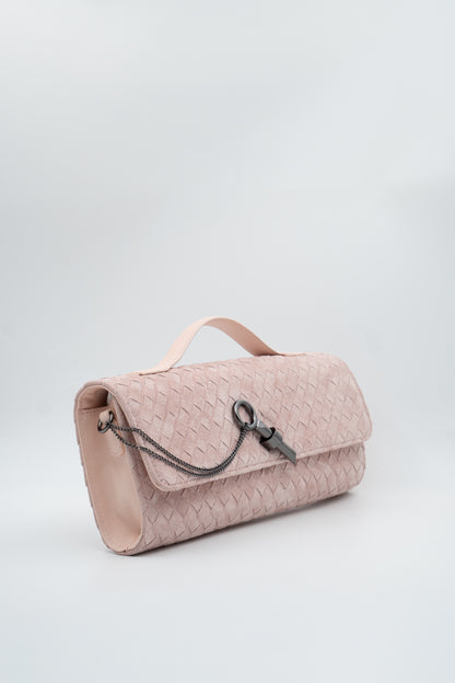 Bolsa Indiara | Couro Camurça Tressê | Rosé com Ferragem Grafite