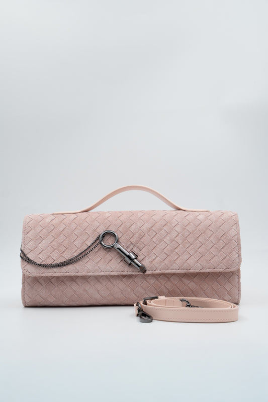 Bolsa Indiara | Couro Camurça Tressê | Rosé com Ferragem Grafite