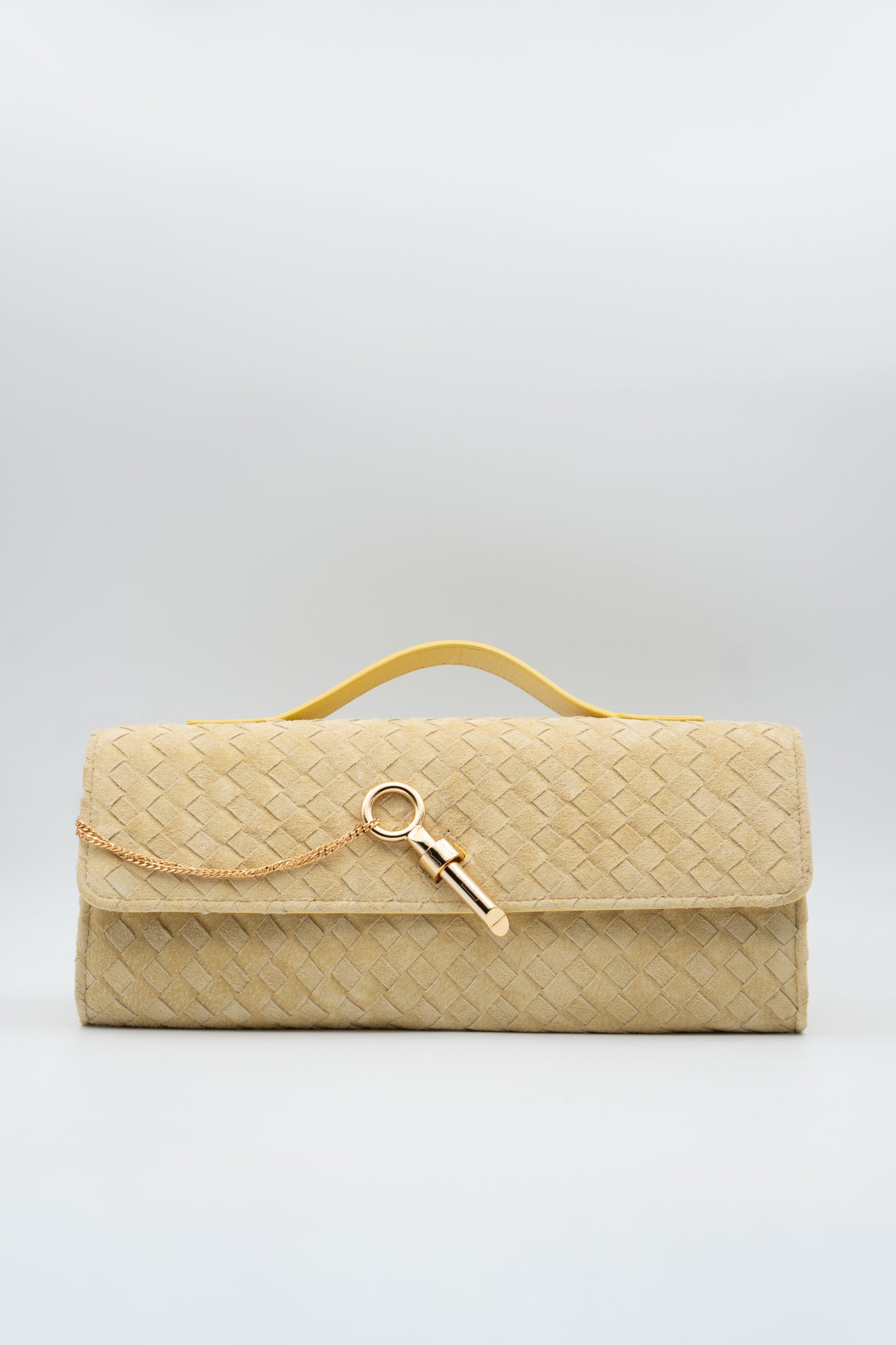 Bolsa Indiara | Couro Camurça Tressê | Amarela com Ferragem Dourada