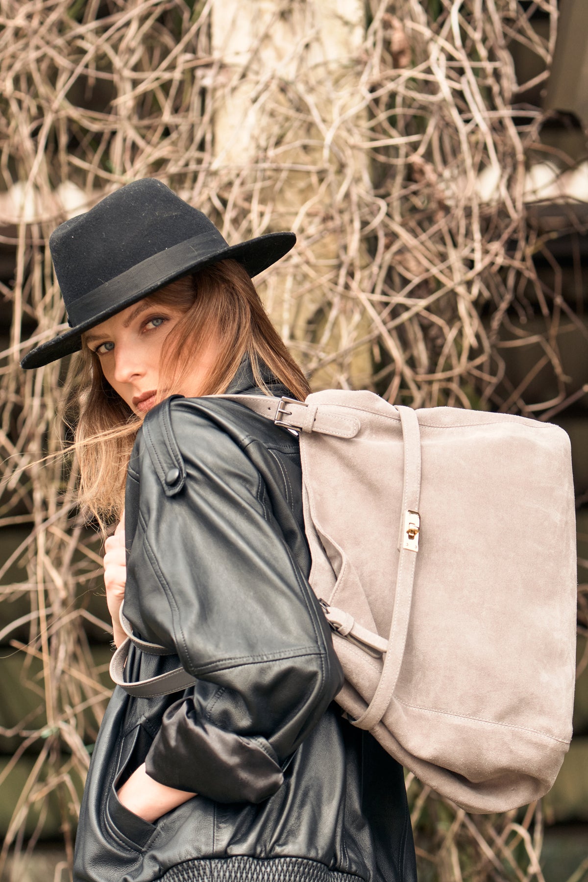 Bolsa 3004 | Camurça | Cinza