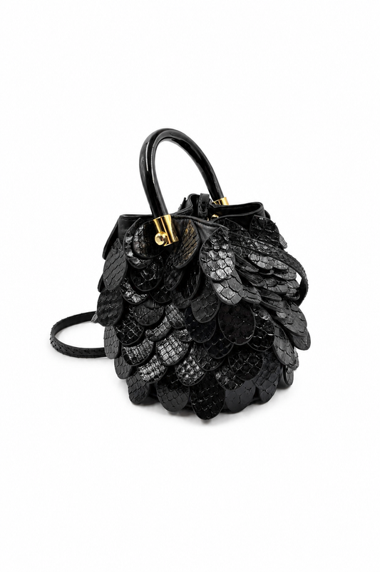 Bolsa Pétala | Couro de Python | Preta