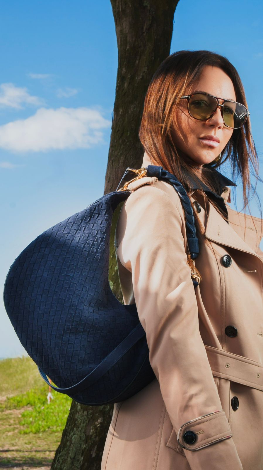 Bolsa Marcela G | Couro Chamoise | Azul | Ferragem Dourada
