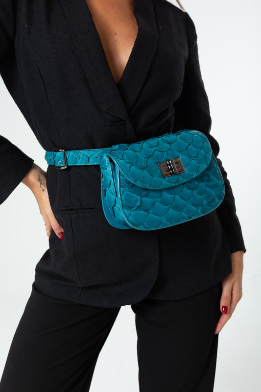 Bolsa Pochete Catarina | Couro de Pirarucu | Azul Turquesa
